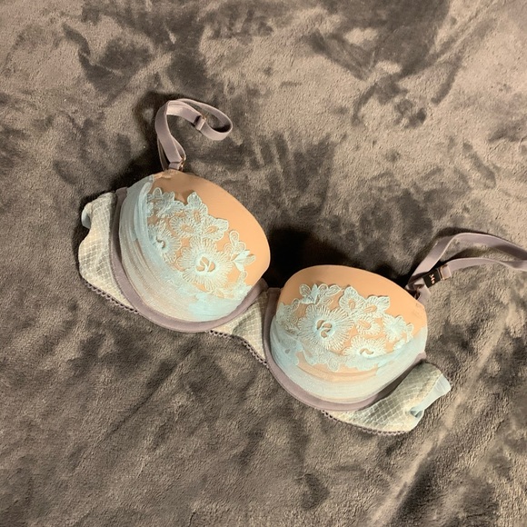 Sold βοΈπ΄ π΄ π΄ - Picture 1 of 4